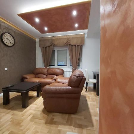 Target Apartment Banja Luka Exterior photo