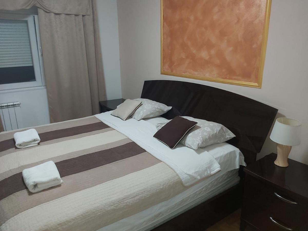 Target Apartment Banja Luka Exterior photo